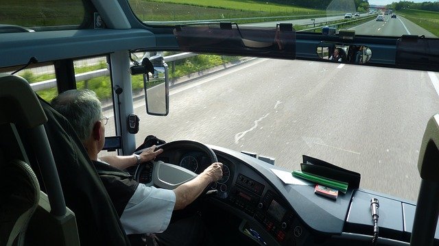 wynajem autokarów z kierowcą